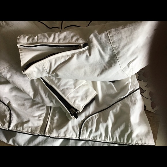 Jacket - Picture 4 of 6